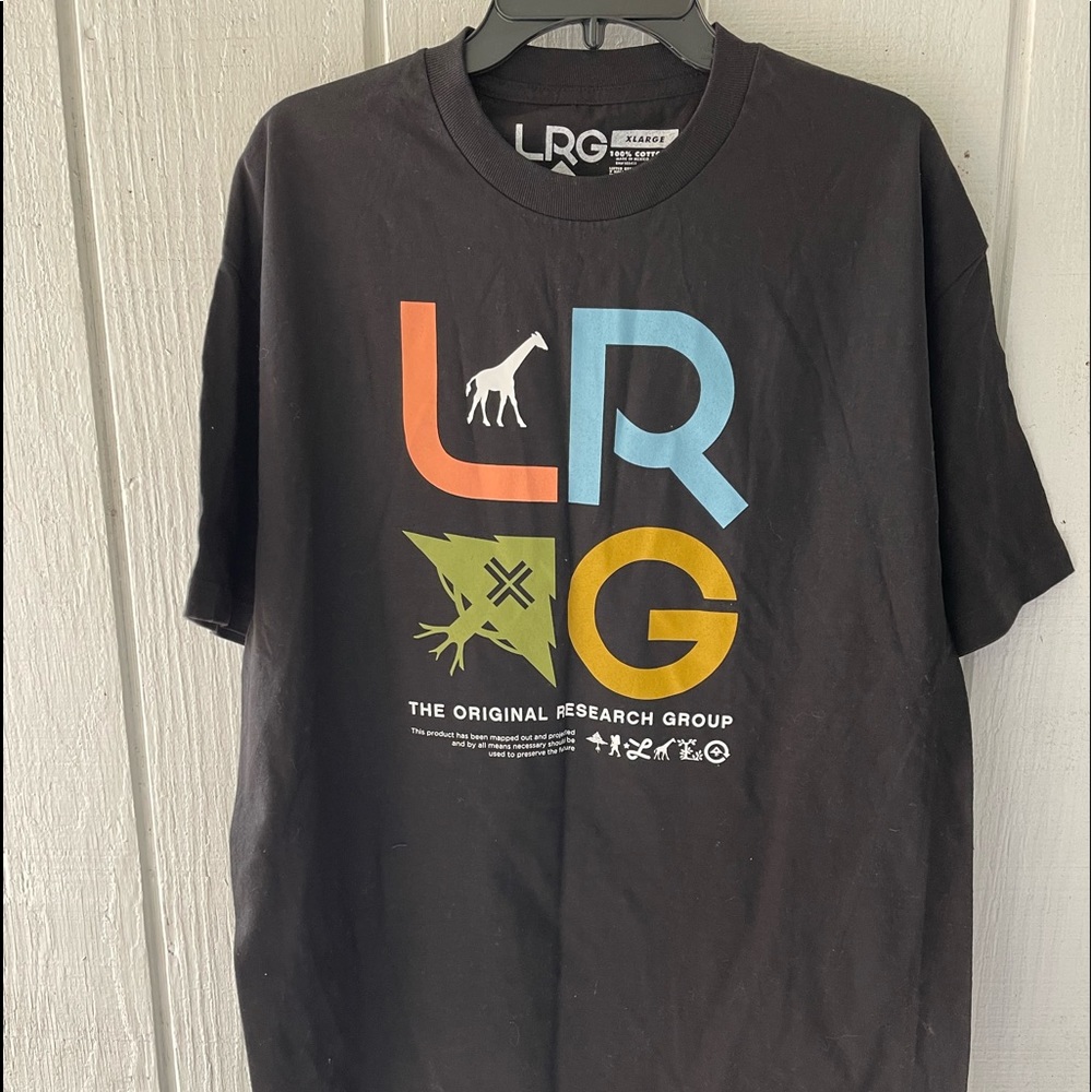 Men’s XL L-R-G cotton graphic t-shirt. Black. NWT. $24 value. Thank you. ⚫️🔵🟢
